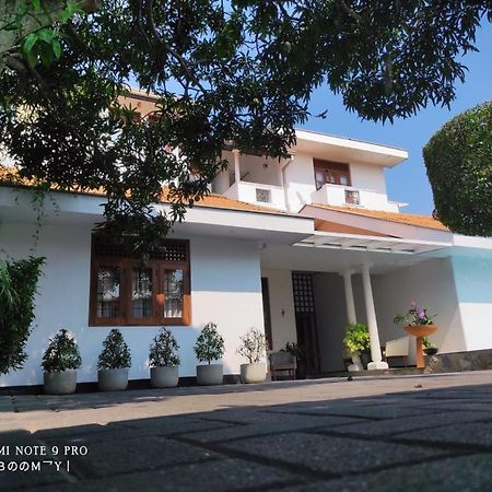 Suriya Arana Bed & Breakfast Negombo Exterior foto