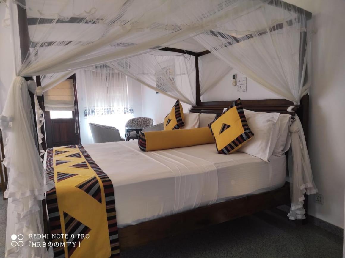 Suriya Arana Bed & Breakfast Negombo Exterior foto