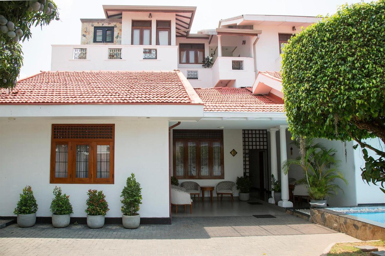 Suriya Arana Bed & Breakfast Negombo Exterior foto