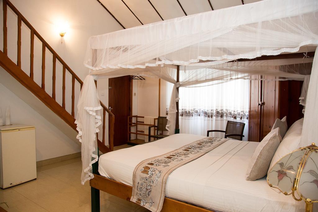Suriya Arana Bed & Breakfast Negombo Exterior foto