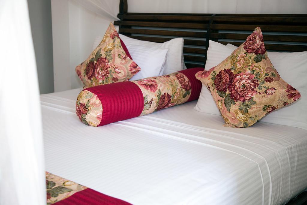 Suriya Arana Bed & Breakfast Negombo Exterior foto