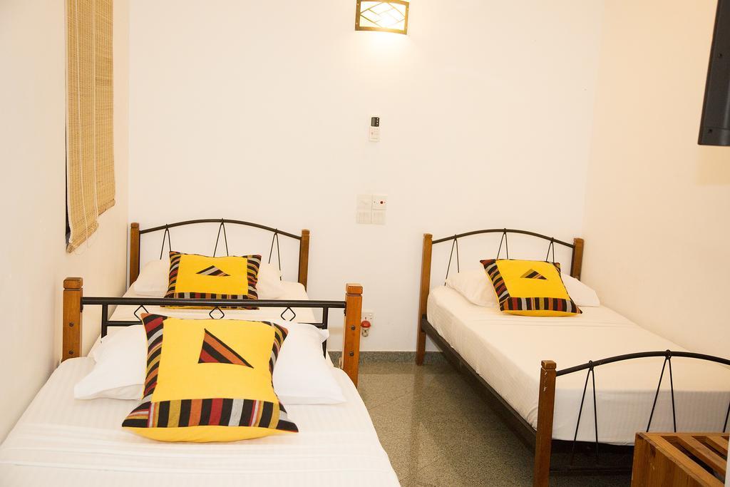 Suriya Arana Bed & Breakfast Negombo Exterior foto