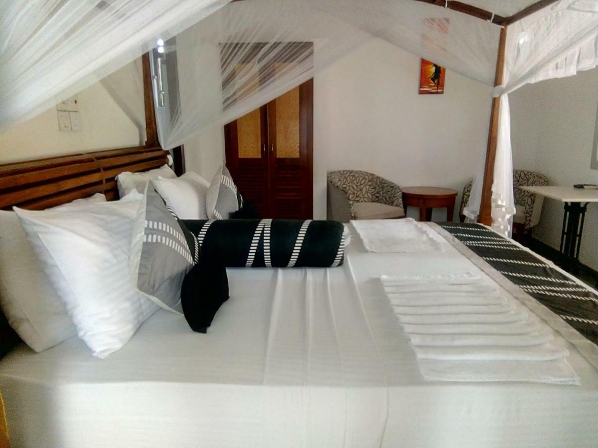 Suriya Arana Bed & Breakfast Negombo Exterior foto