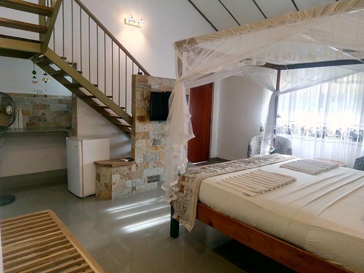 Suriya Arana Bed & Breakfast Negombo Exterior foto